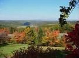 429 Red Tulip Ct, Taneytown, MD