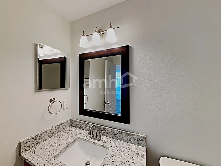8905 Ashford Gables Ct — Photo 16
