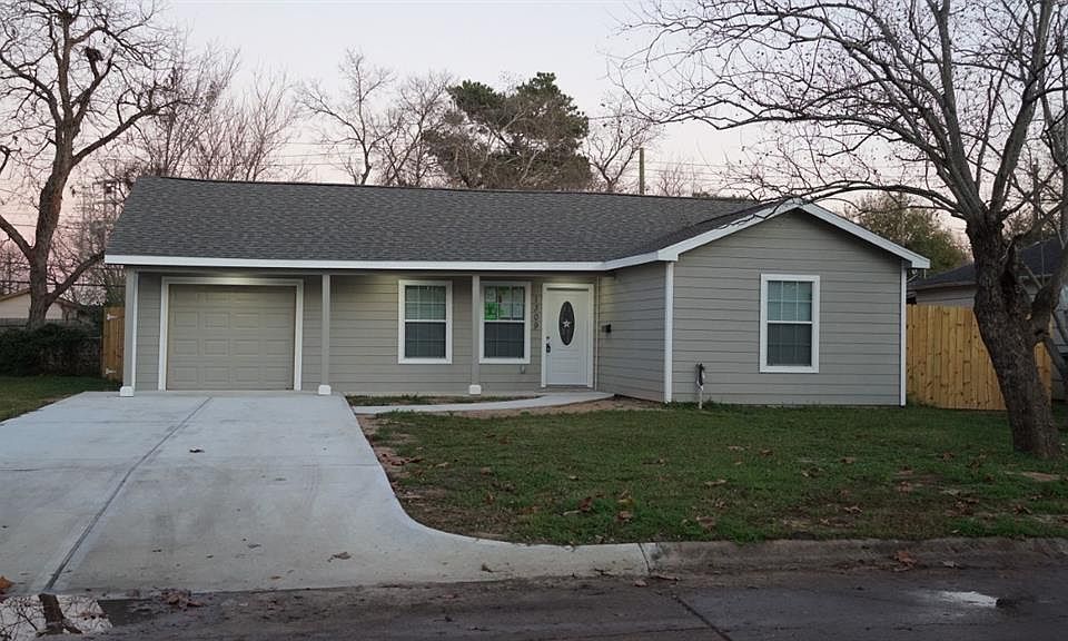 1st image of 1309 Birchwood Dr