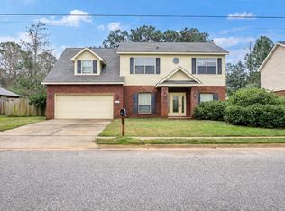 2136 Sardinia Ct, Navarre, FL 32566