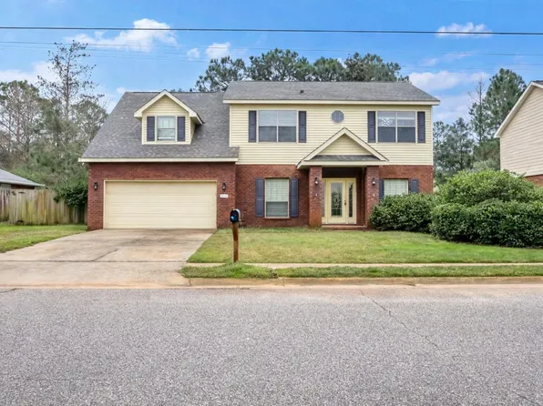 2136 Sardinia Ct, Navarre, FL 32566