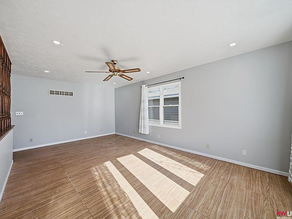 5th image of 2030 Benton St