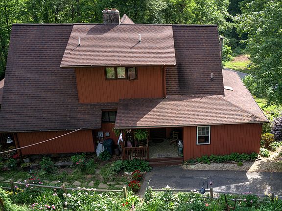 3rd image of 58 Sourwood Dr