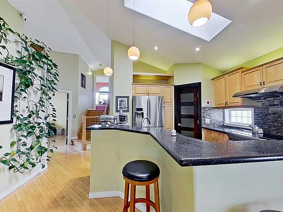 5th image of 18 S Tuscany Meadows Hts NW