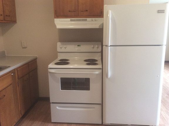 4th image of 3920 S Meridian St APT 10