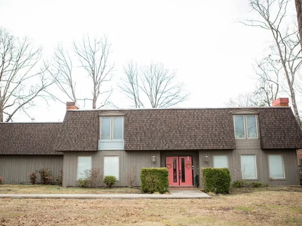 2115 Gatesborough Cir, Murray, KY 42071