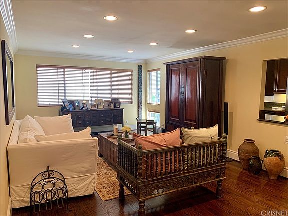 4th image of 14934 Dickens St APT 14