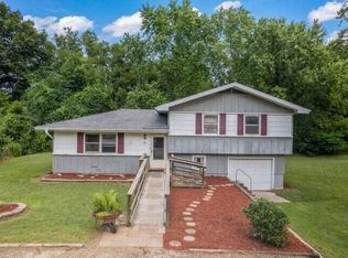 15 Hillside Dr, Nixa, MO 65714