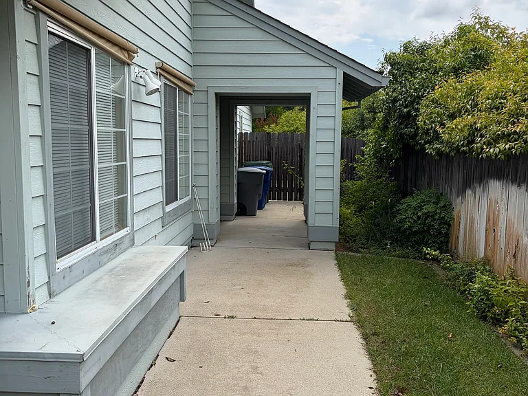 4314 Lynbrook Loop #2 — Photo 4