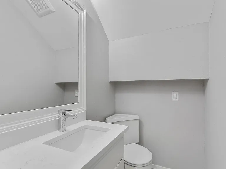 7902 Keneshaw Dr — Photo 19