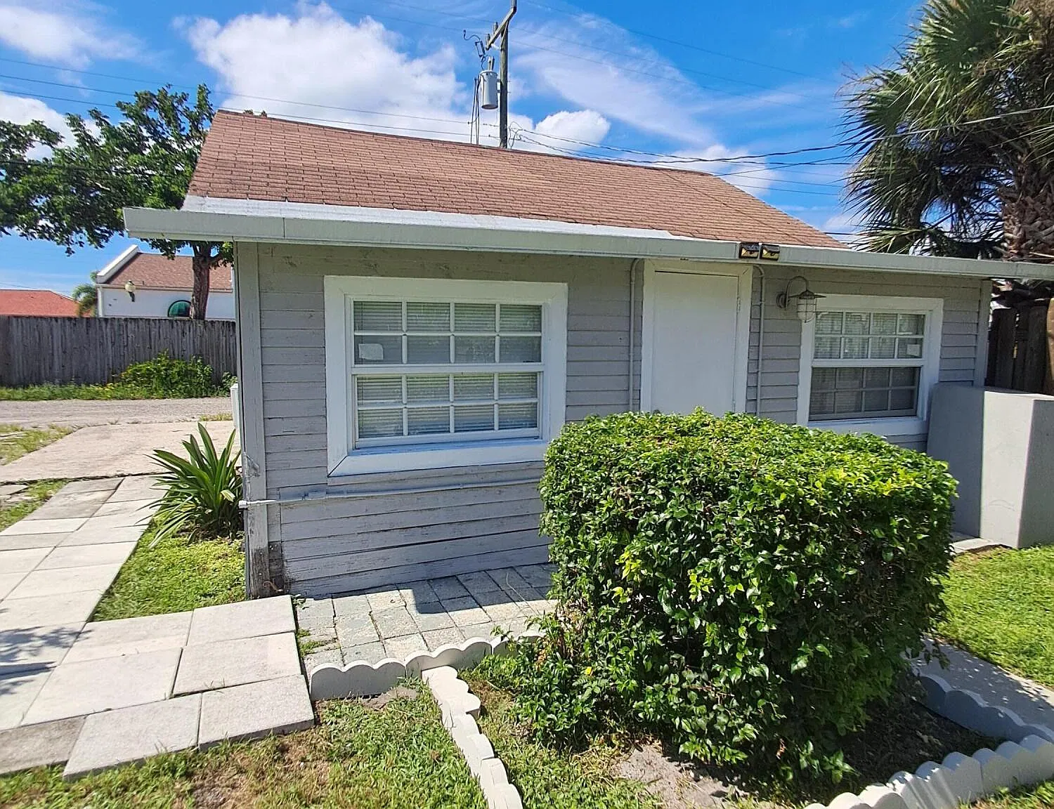 1 bed, 1.0 bath, 590 sqft, $1,575 — Photo 1