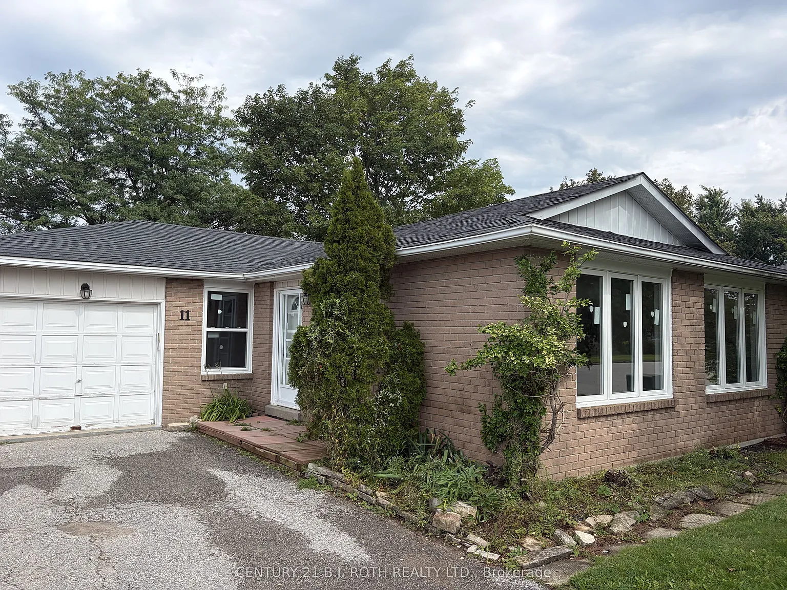 5 bed, $3,350 — Photo 1