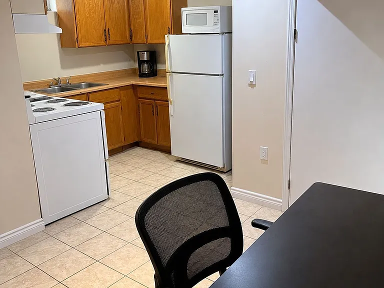 137 Madoc Dr — Photo 38