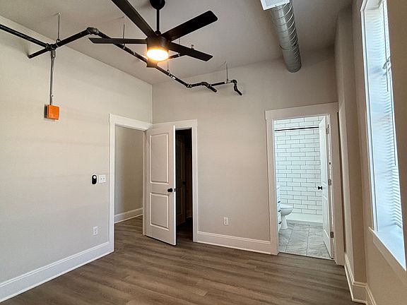 5th image of 4000 Colerain Ave #2
