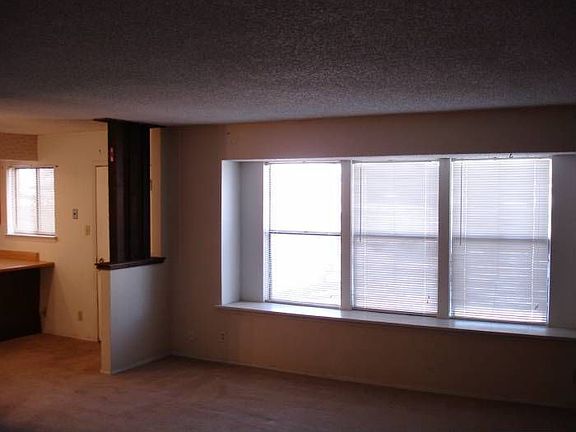 Living Room2