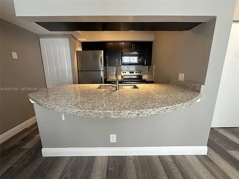 5672 Rock Island Rd #260 — Photo 2