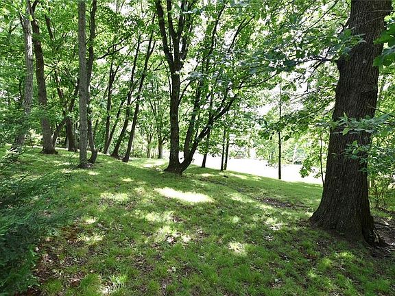 5th image of 9051 Mohican Trl
