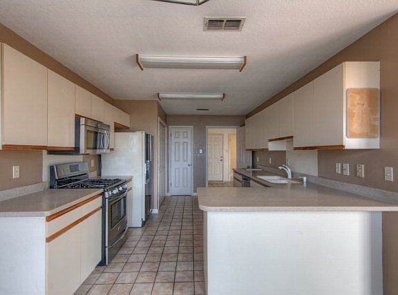 5th image of 128 Mesa Del Sol