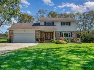 552 Greenlea Dr, Hamilton, OH 45013