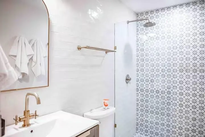 2433 Lydia Way — Photo 27