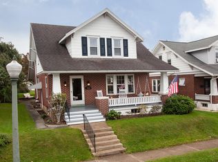 142 W Caracas Ave, Hershey, PA 17033
