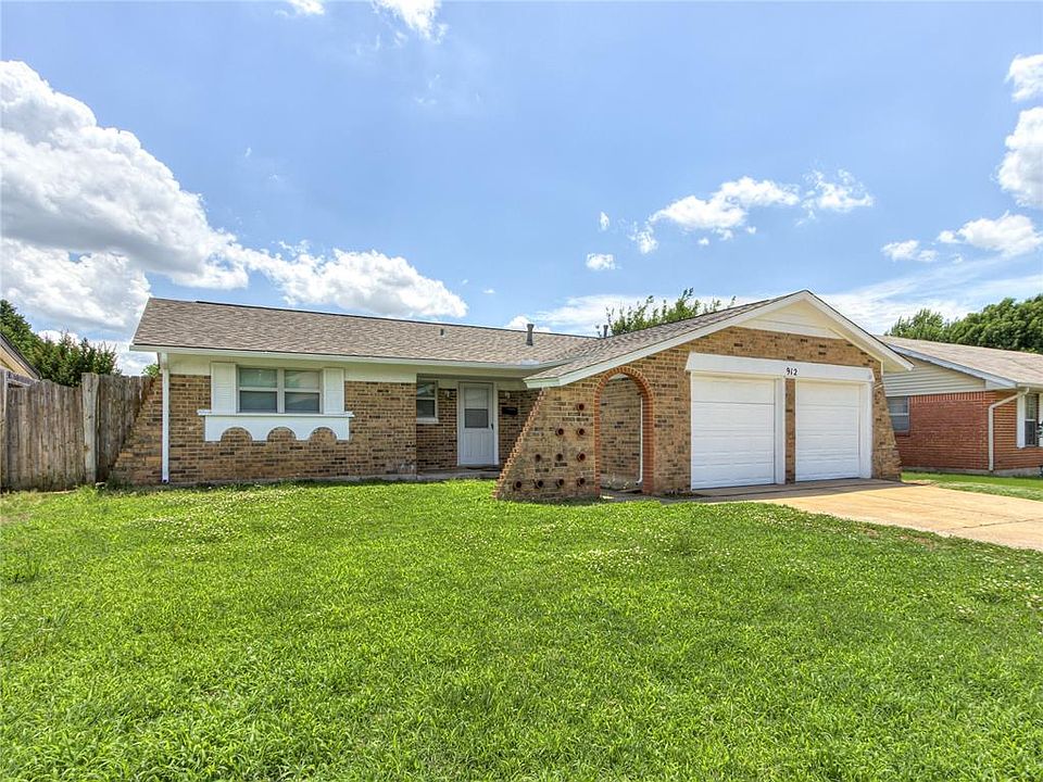 1st image of 912 Meadowgreen Dr