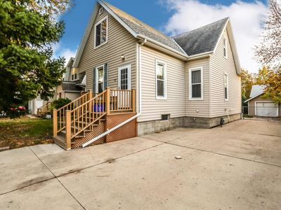 17 9th Ave SW, Aberdeen, SD, 57401