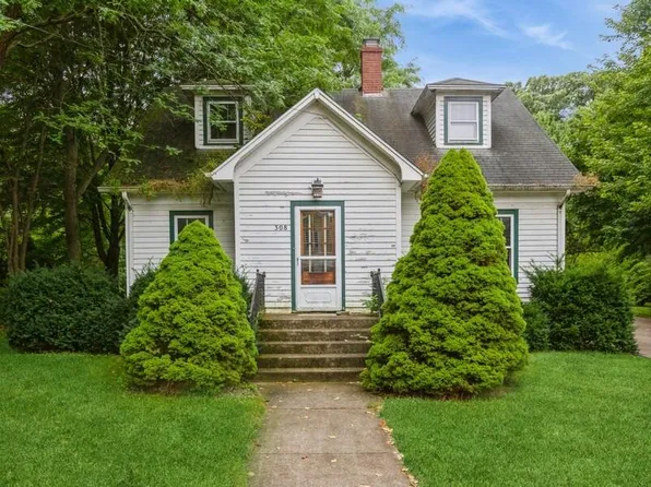 308 S Barker St, New Buffalo, MI 49117