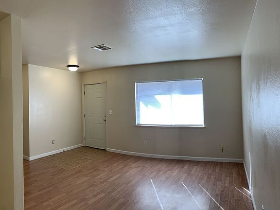 2nd image of 20290 Jamestown Rd #2