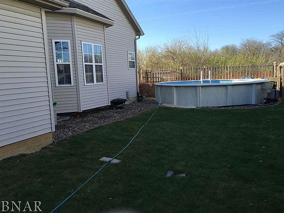 2nd image of 903 Wakefield Dr