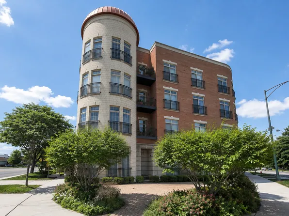 6425 W Touhy Ave #2C, Chicago, IL 60646