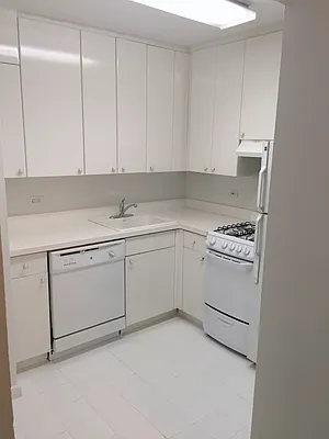 Rented by Carlyle Property Management | media 12