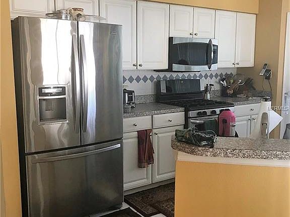 3rd image of 8743 Ashworth Dr