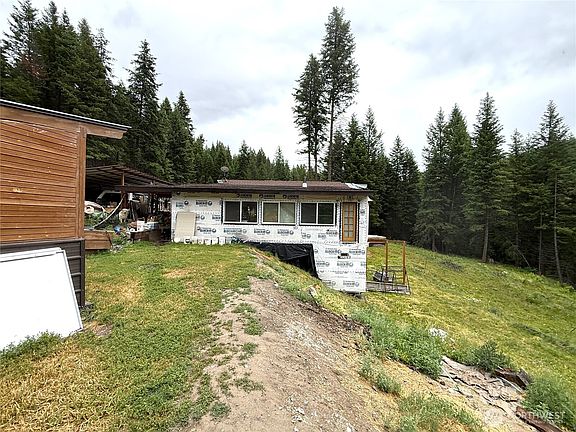 2nd image of 154 W Cougar Creek Road