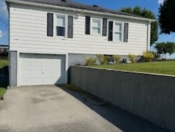 3rd image of 1074 Ottawa Rd