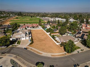 312 Silvertree Ln #8, Redlands, CA 92374