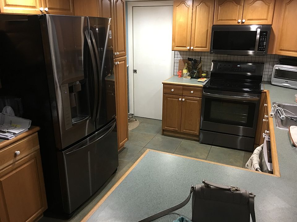 1st image of 2820 Nassau St
