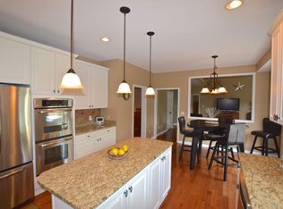 11439 Sutton Place Dr E, Carmel, IN 46032