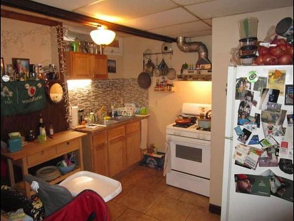 2nd image of 3552 Harriet Ave