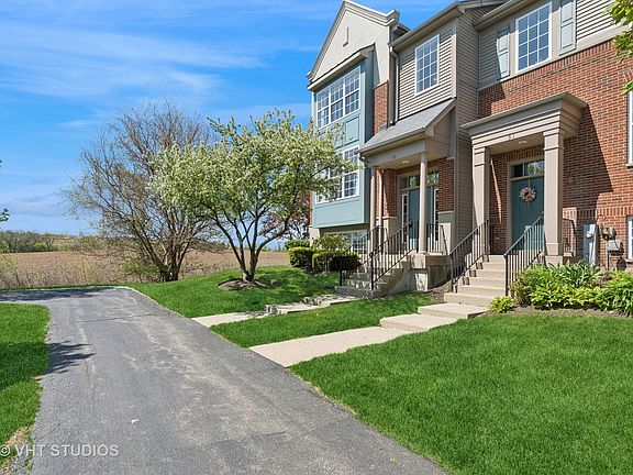 2nd image of 55 Thomas Ct