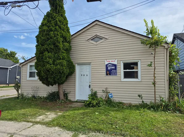 565 South St, London, ON N6B 1C5
