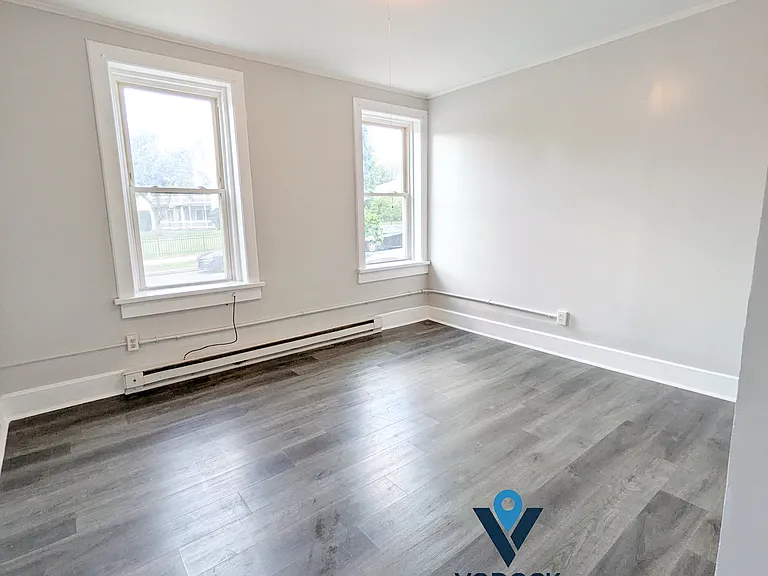 226 Lyman St #1-L — Photo 6