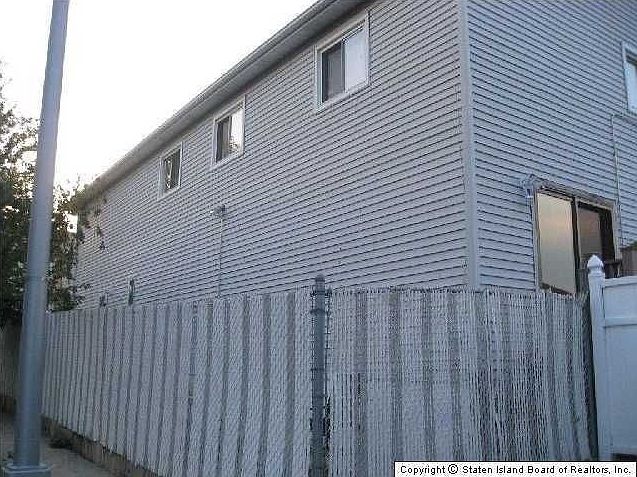 2nd image of 21 Dogwood Dr