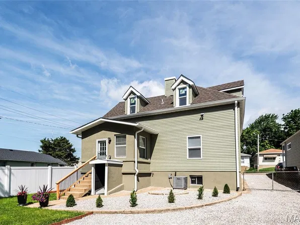 956 Erskine Ave, Saint Louis, MO 63125