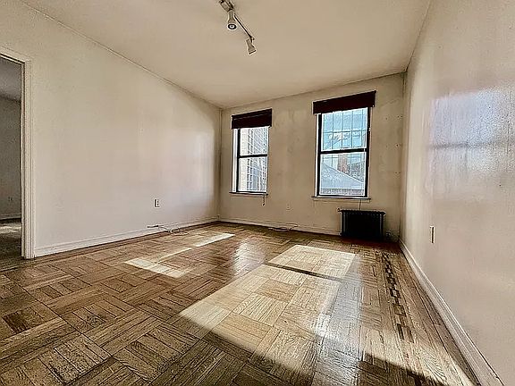2nd image of 86 Haven Ave #40