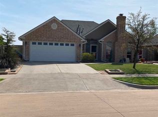 1906 SW 41st St, Lawton, OK 73505
