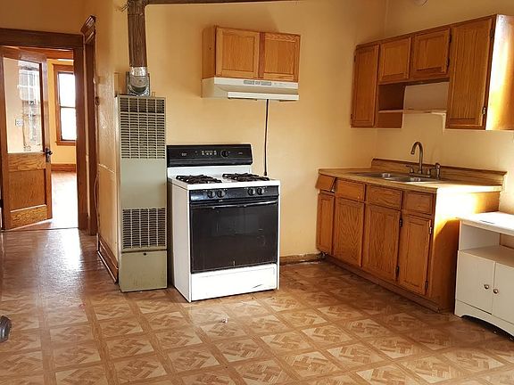 3rd image of 5525 W 24th St APT 3