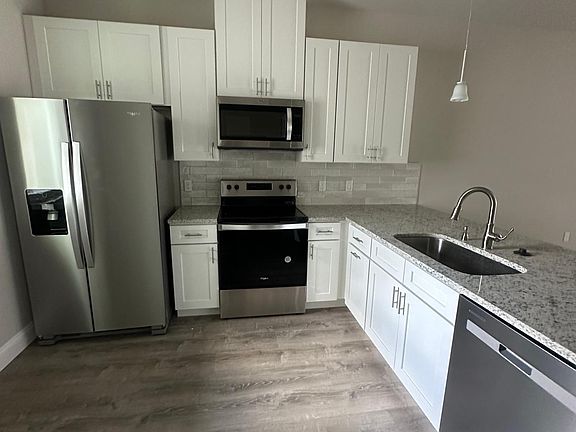 4th image of 3 Empress Ln #A/b