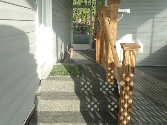 LOW PROFILE STAIRS