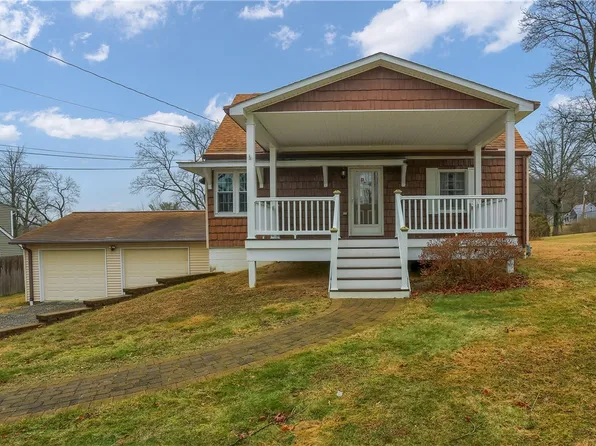 315 South Dr, Valencia, PA 16059